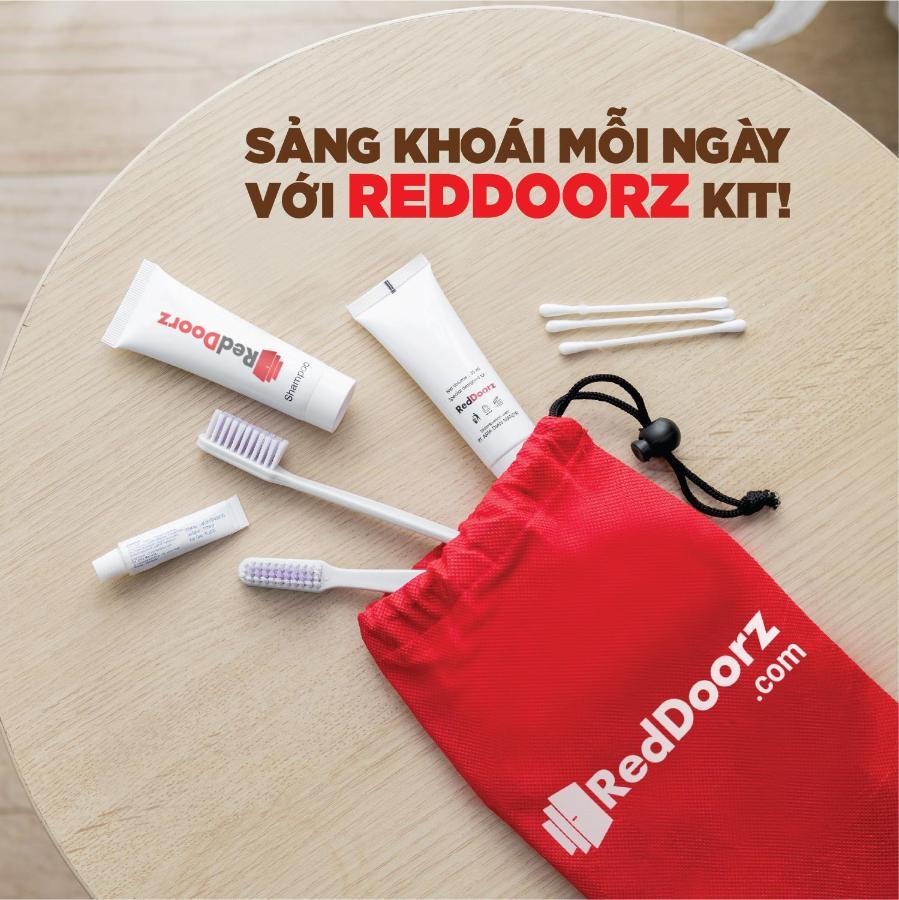 Hotel Reddoorz Near Etown 4 Ho Či Minovo Město Exteriér fotografie
