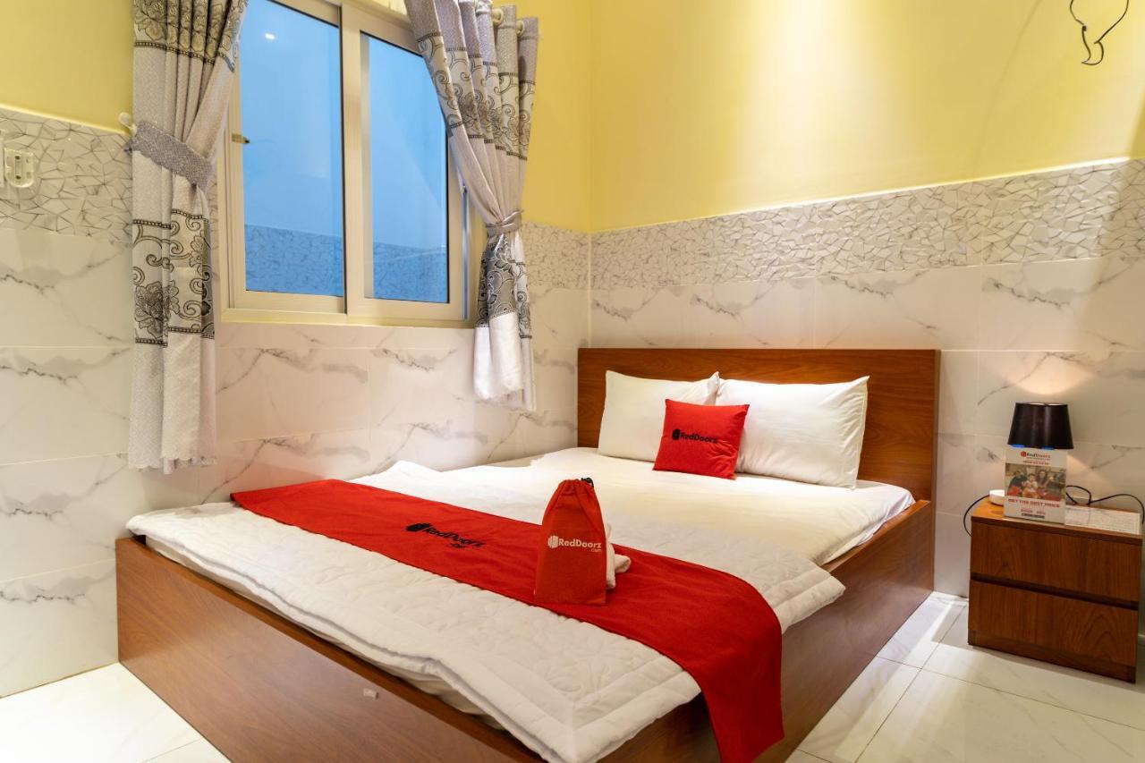 Hotel Reddoorz Near Etown 4 Ho Či Minovo Město Exteriér fotografie
