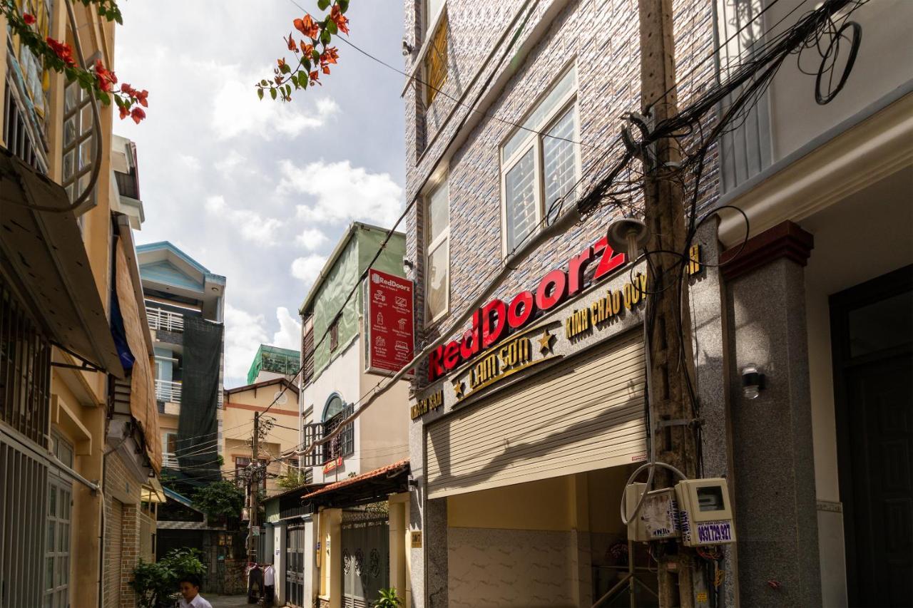 Hotel Reddoorz Near Etown 4 Ho Či Minovo Město Exteriér fotografie